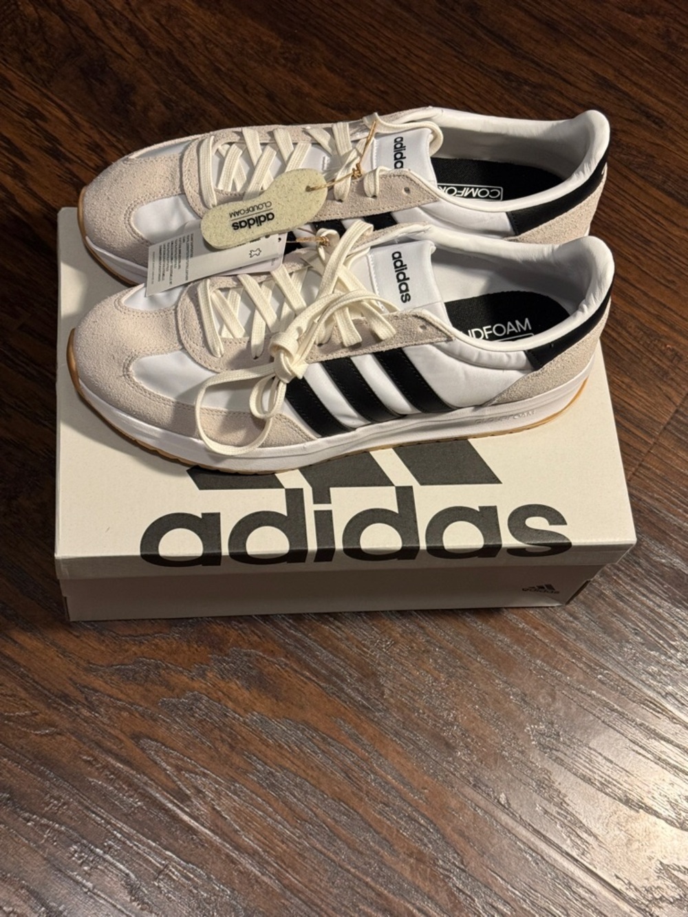 adidas NEW IN 📦 White and Black Athletic Shoes, Sz 12 - Picture 3 of 11